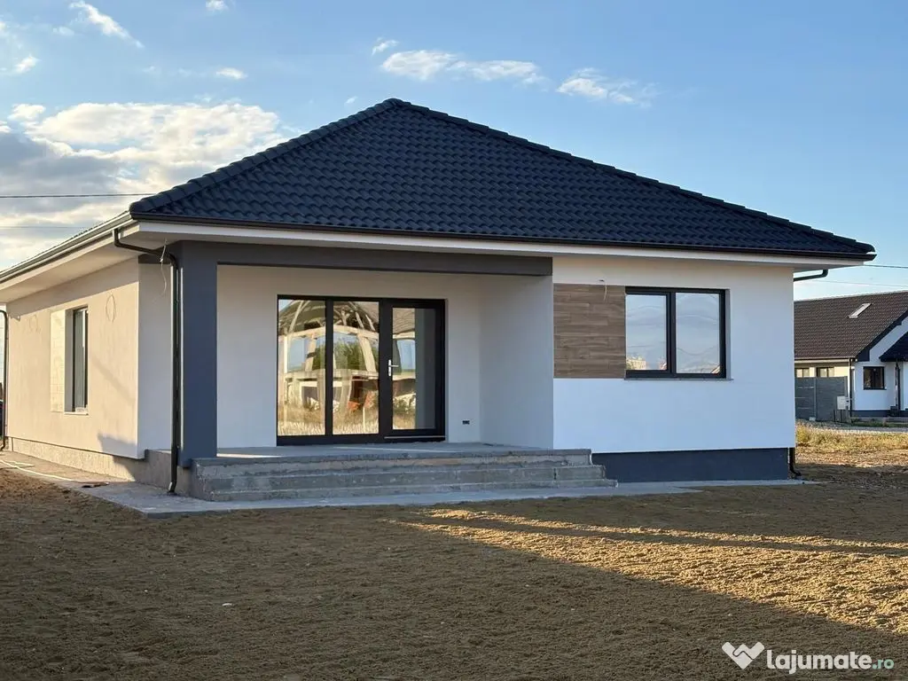 Casa Santandrei, 162 000 E (neg). Comision 0. 