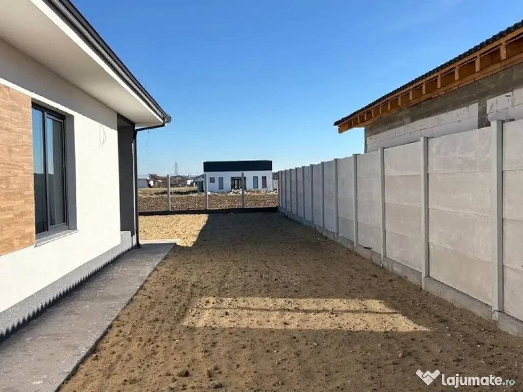 Casa Santandrei, 162 000 E (neg). Comision 0. 