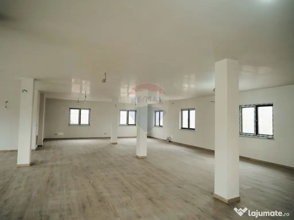 Spațiu comercial de închiriat in Com Marginea 