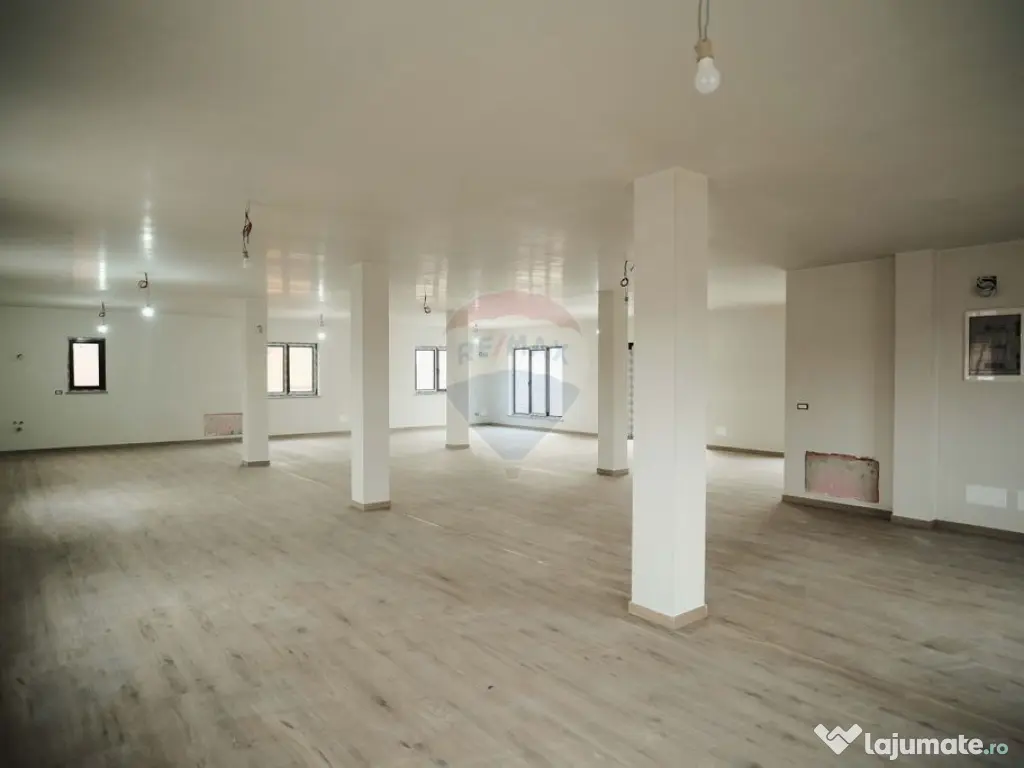 Spațiu comercial de închiriat in Com Marginea 