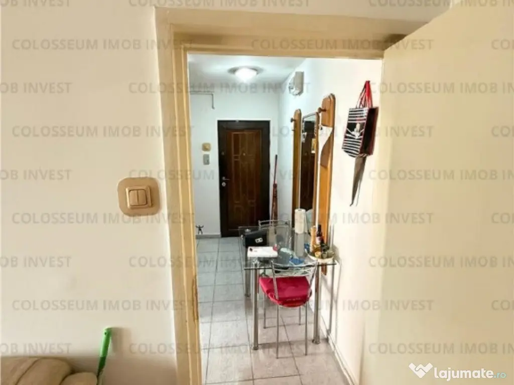Apartament cu 3 camere, decomandat - zona Astra