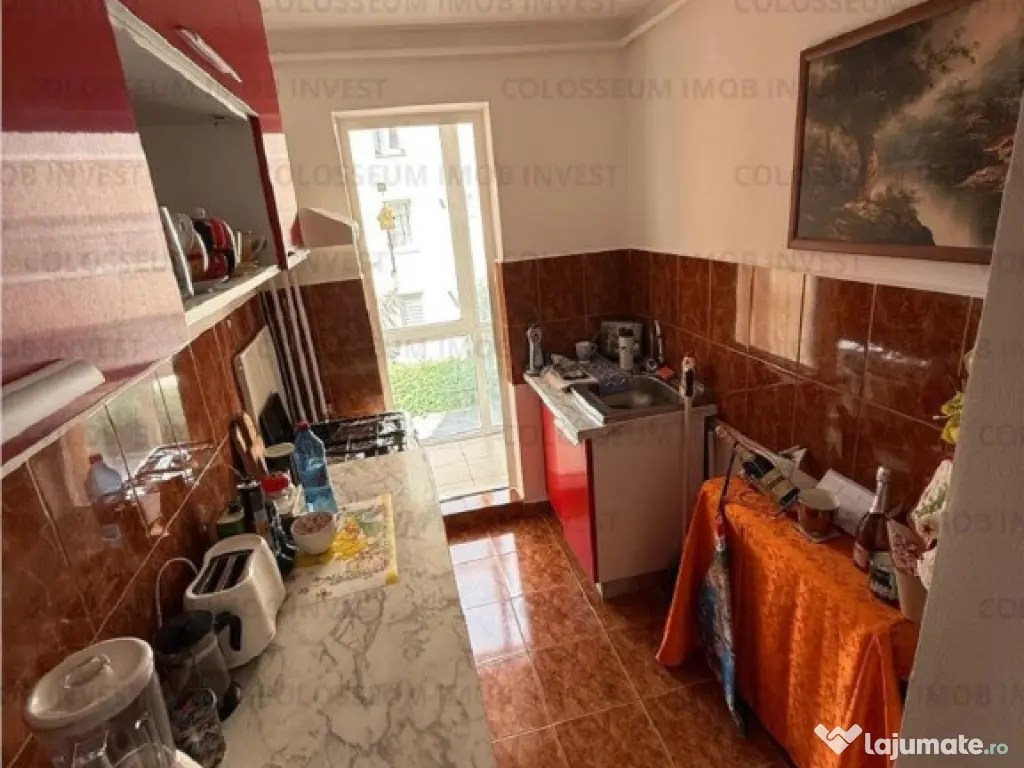 Apartament cu 3 camere, decomandat - zona Astra