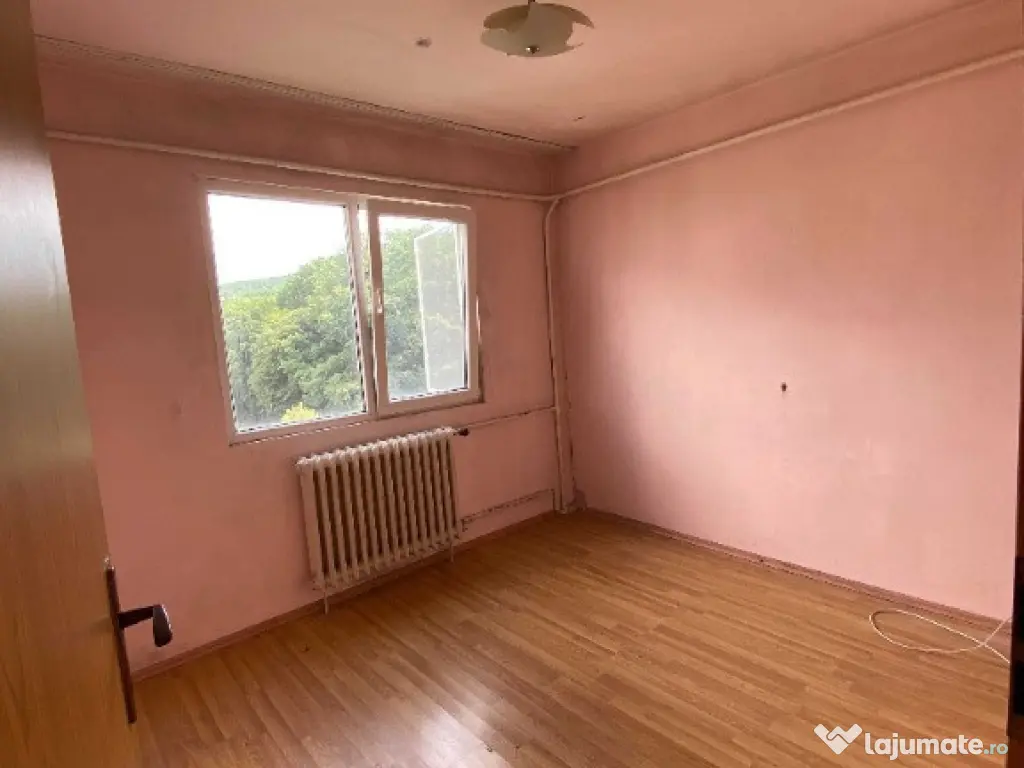 Apartament 3 camere Manastur-str Ciucas