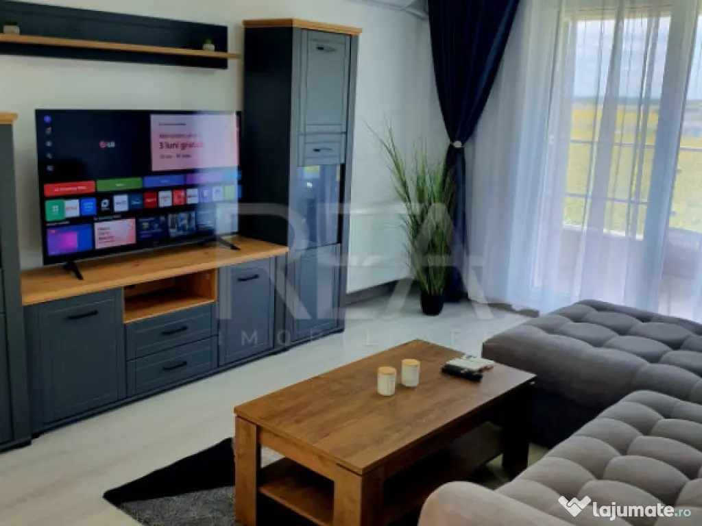 Apartament cu 2 camere, parcare privată și acces la piscin 