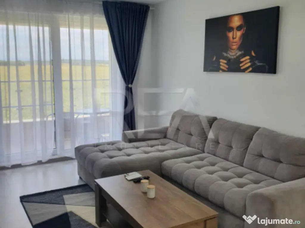 Apartament cu 2 camere, parcare privată și acces la piscin 