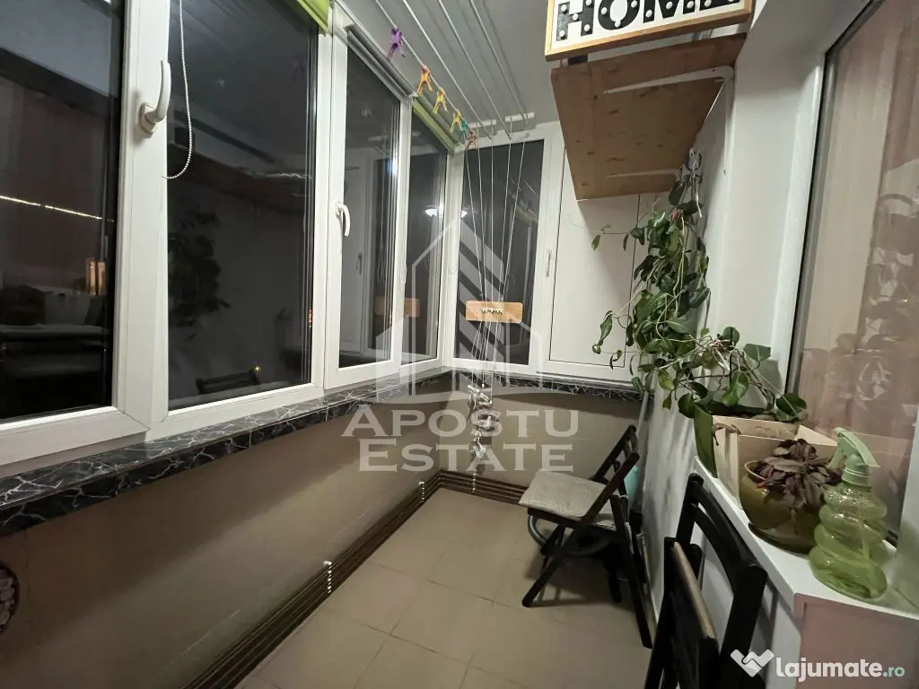 Apartament cu 3 camere,decomandat, 2 bai, etaj intermedia... 