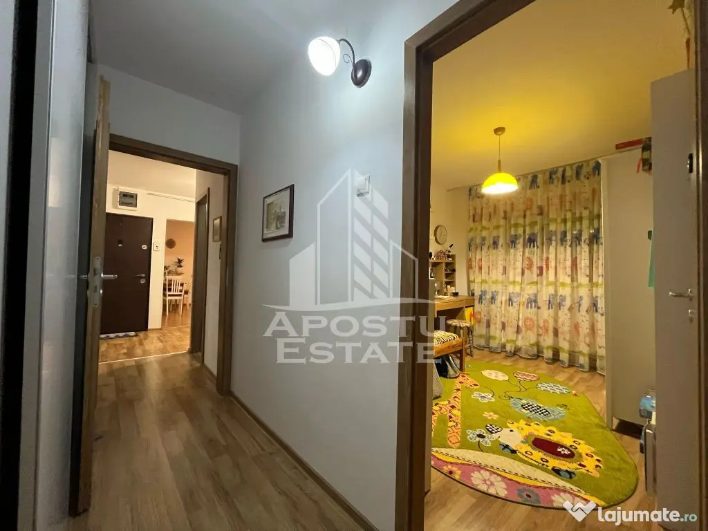 Apartament cu 3 camere,decomandat, 2 bai, etaj intermedia... 