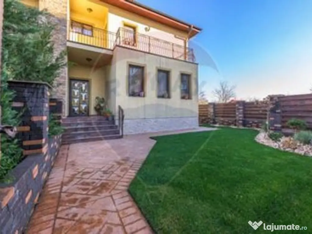 VANZARE Casa Duplex cu 4 camere Voluntari