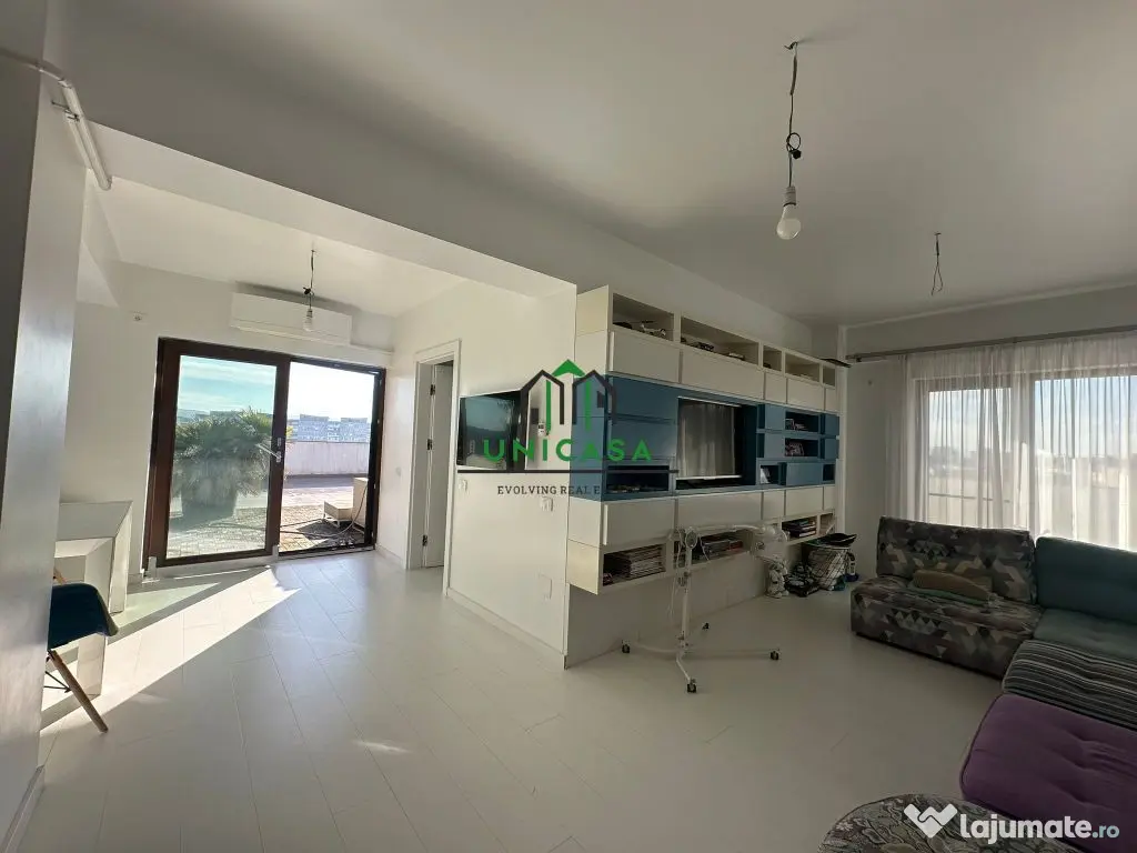 Apartament 4 camere - tip Penthouse - Zona 1 Mai