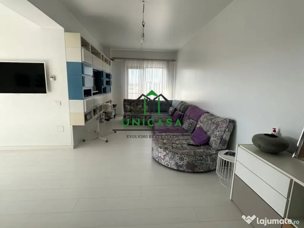 Apartament 4 camere - tip Penthouse - Zona 1 Mai