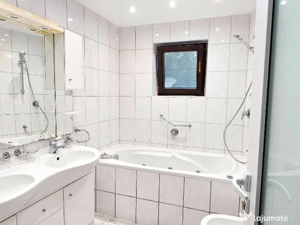 Casa de exceptie cu 4 niveluri,design modern/Inovativ,Central-P.Neamt 