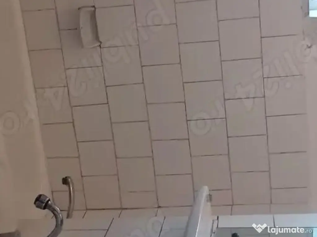 3 camere, decomandat, 3 balcoane, etaj 4/5 Micro 38