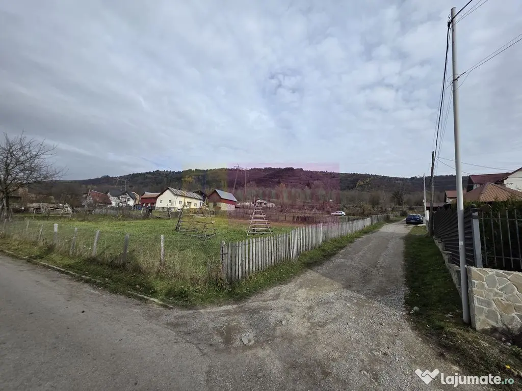 Vila de vacanta cu 4 camere de vanzare in Valea Doftanei 