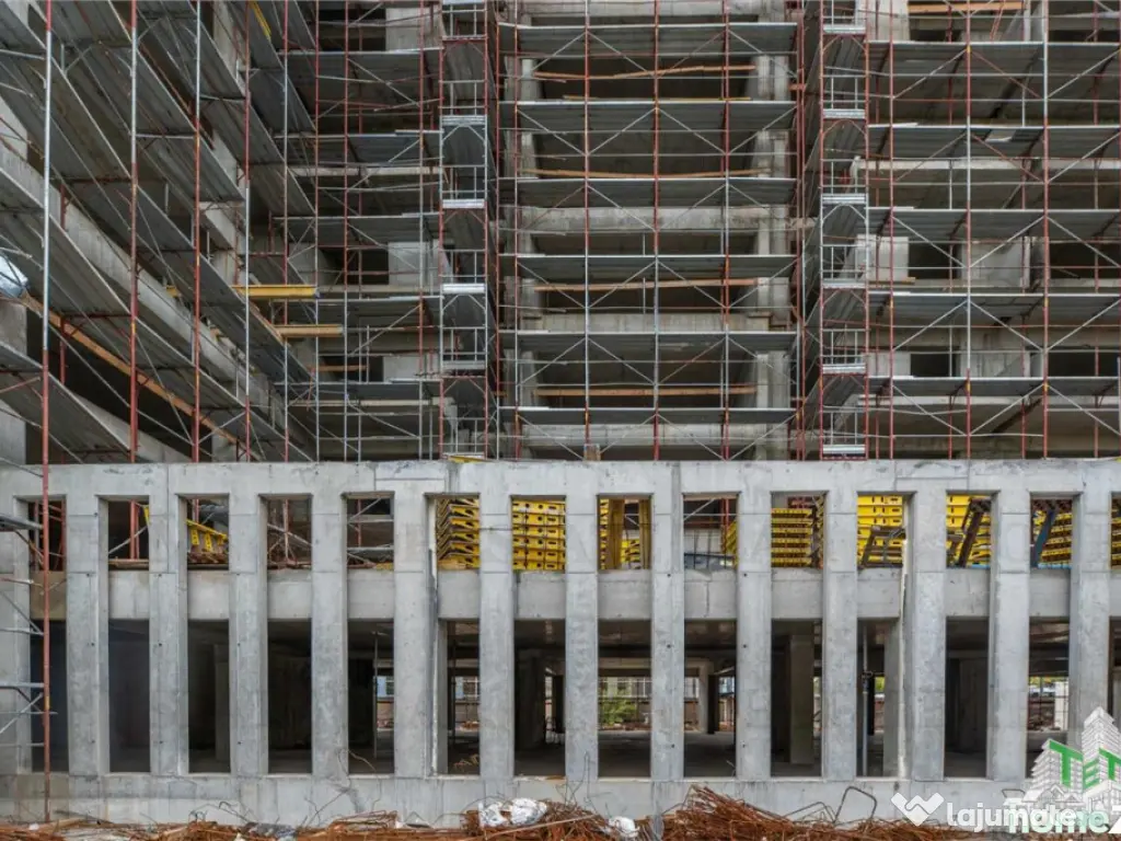 SUPER-PRET Apartament 2 camere bloc nou zona Antiaeriana 