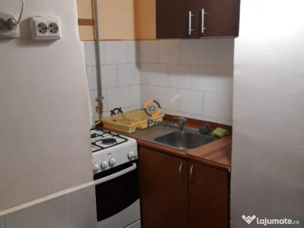 Apartament 2 camere etaj 2 zona Lipovei 