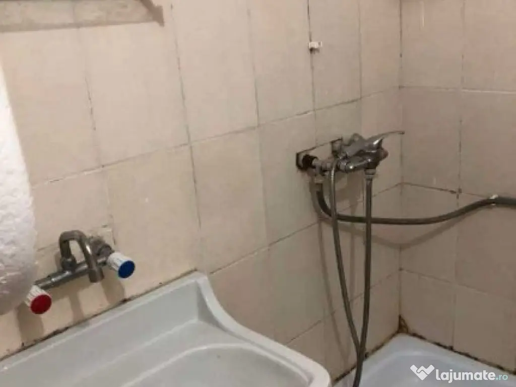 Inchiriez garsoniera in zona Berceni