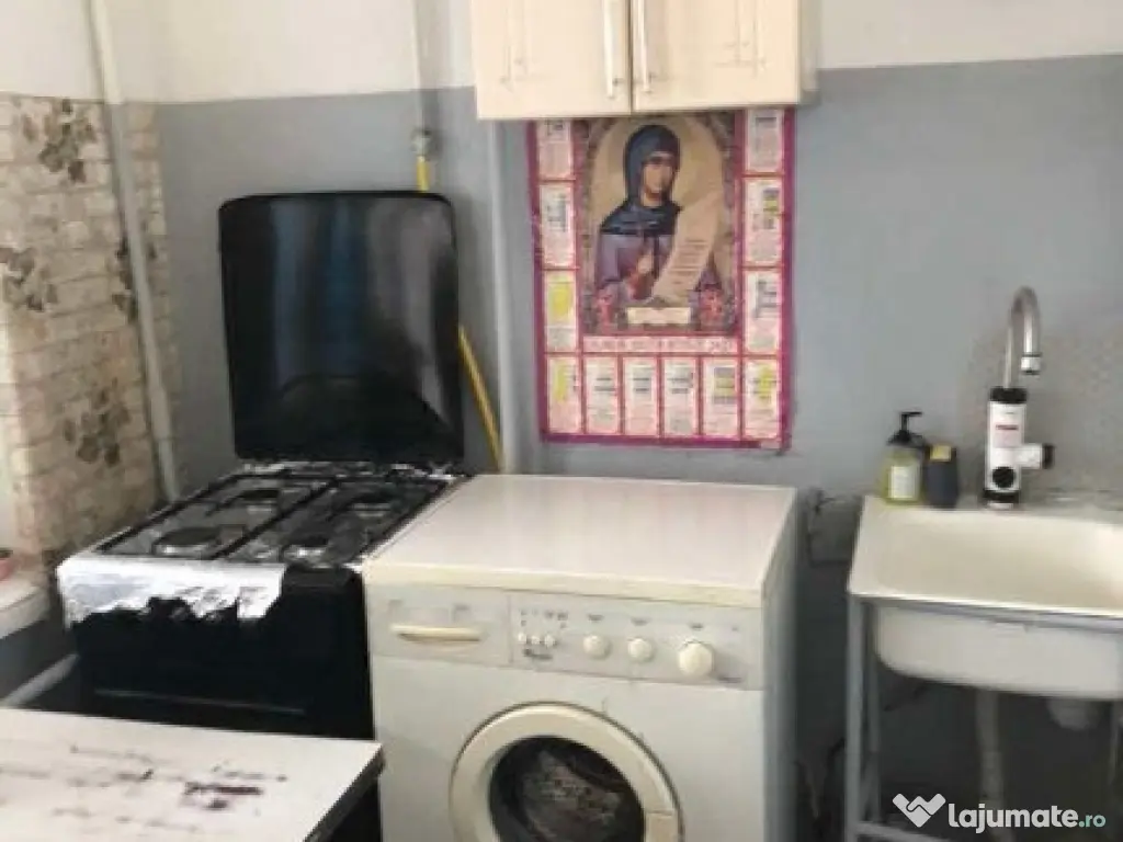 Inchiriez garsoniera in zona Berceni