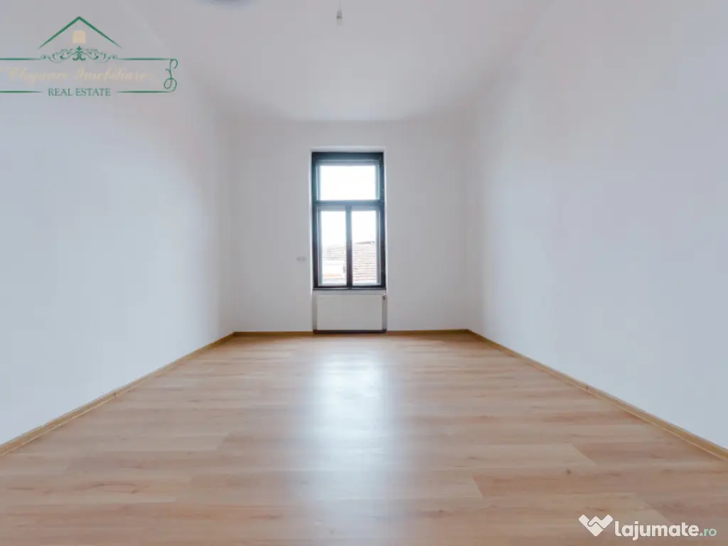 Casă individuală cu potențial comercial și rezidențial, 