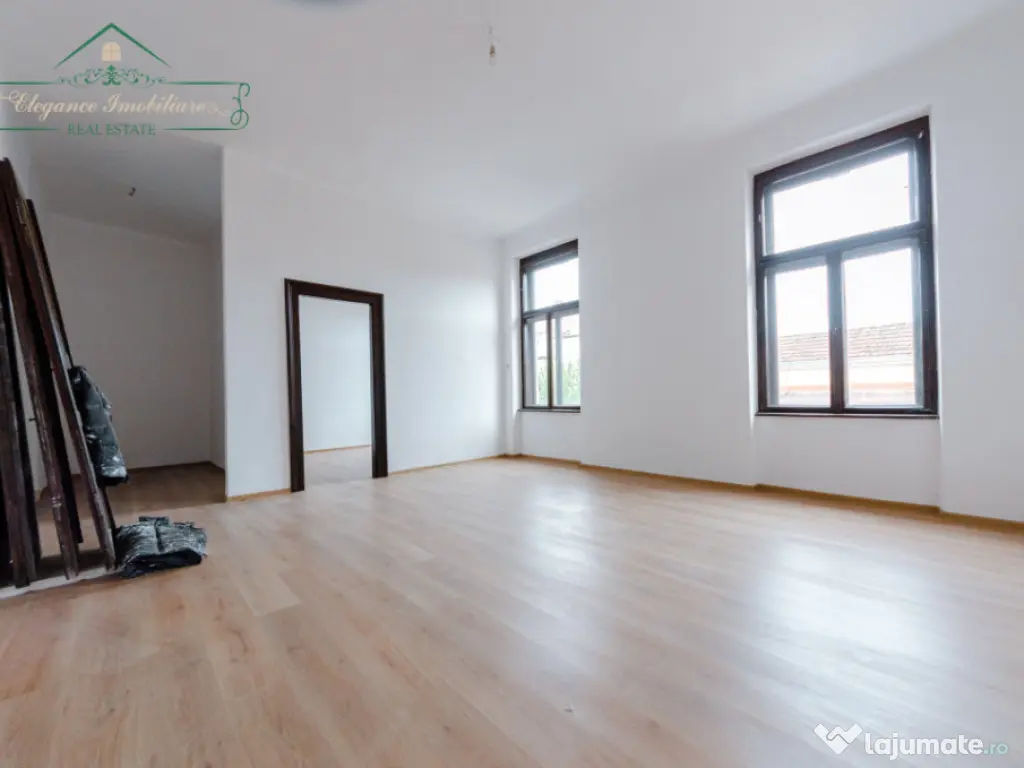 Casă individuală cu potențial comercial și rezidențial, 