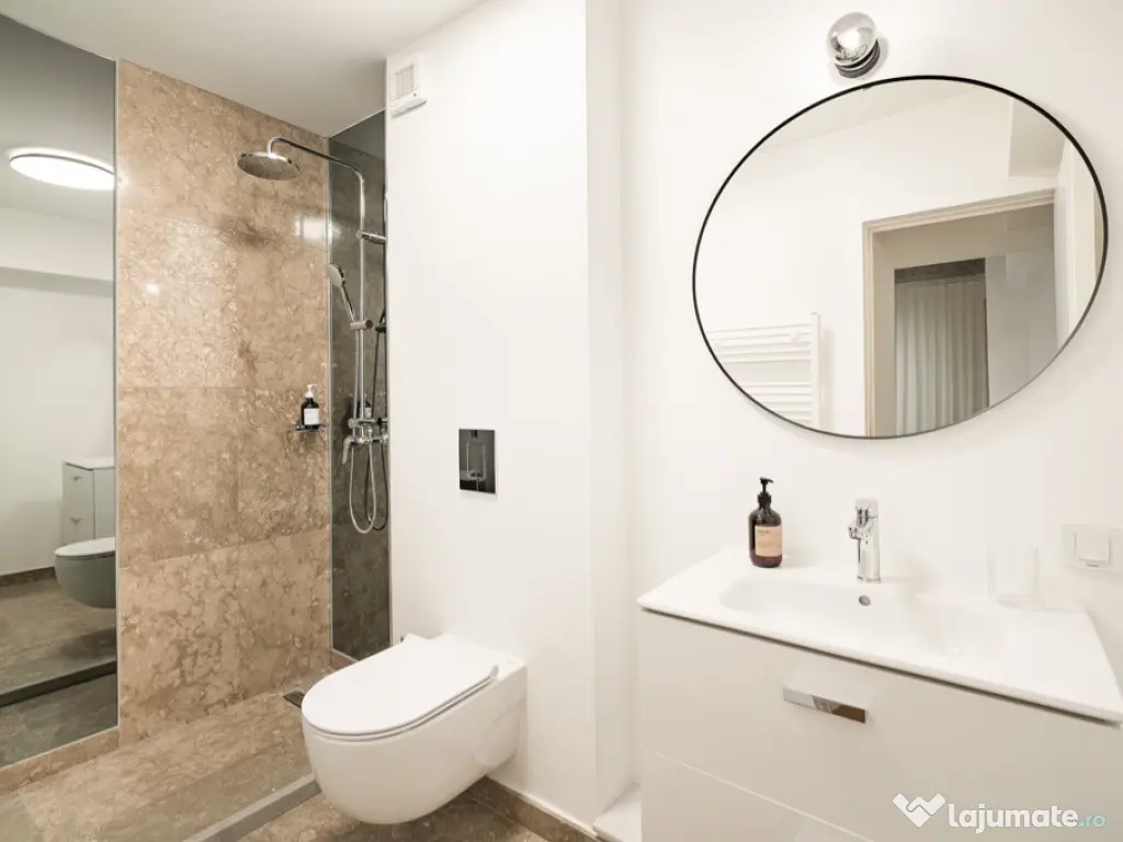 Vand Apartament 2 Camere Cladirea Stela, Nicolae Balcescu 80A. 