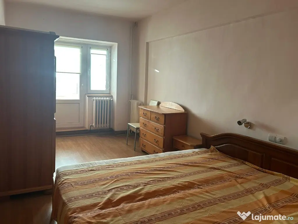 3 camere decomandat zona Gara Mare Bacinschi,et intermediar,lift,CT 