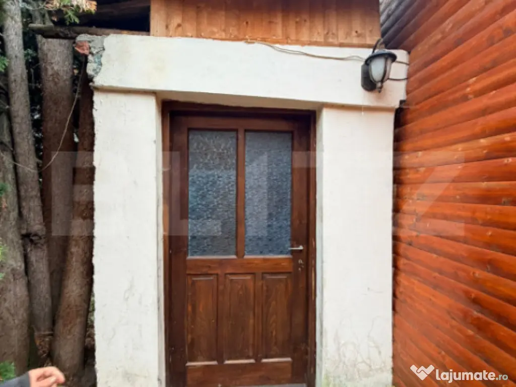 Casă de vânzare – proprietate generoasă 2.285 m² teren