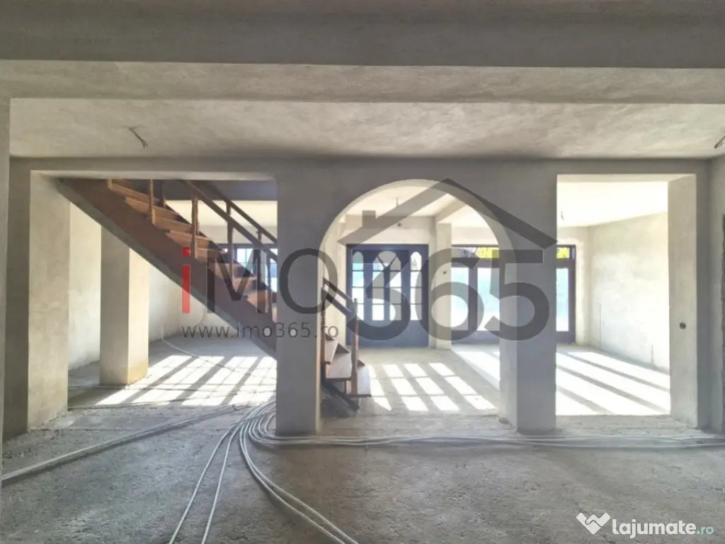 Casa P+1 cu teren 1424 Stefanesti la 1Km de Podul Viilor 