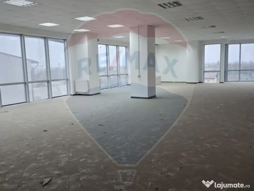 Spațiu comercial /birouri 300 mp 