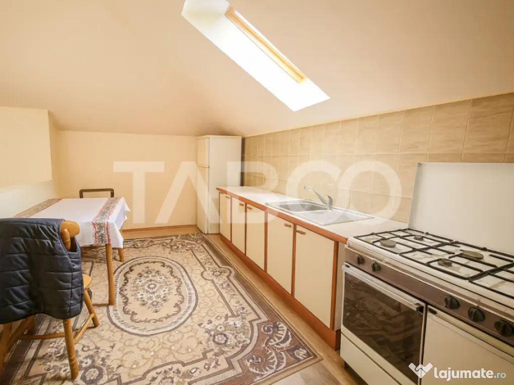 Apartament 5 camere + teren Bulevardul Mihai Viteazul -Hidro