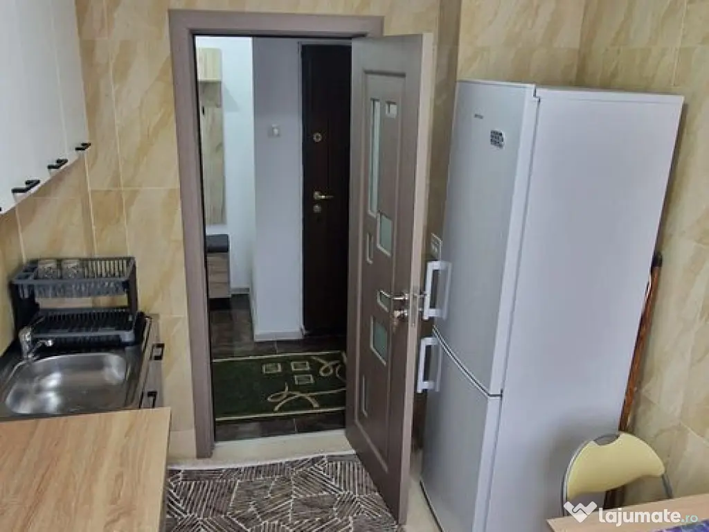 Doua camere, mobilat utilat, zona Piata Brotacei 