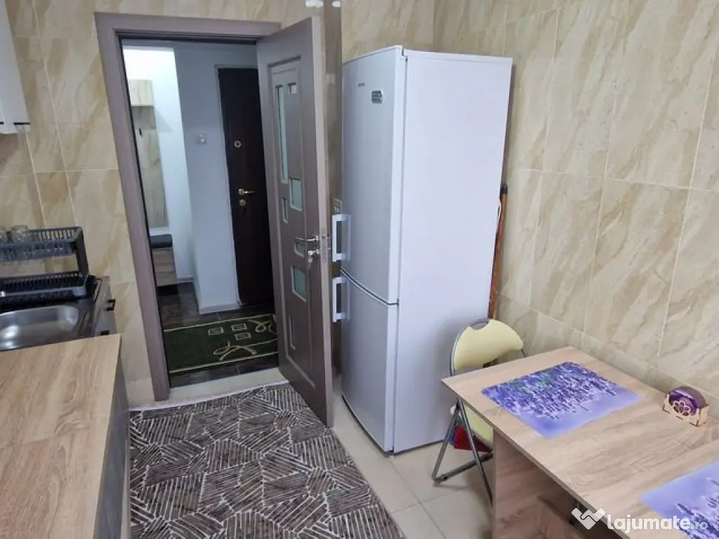 Doua camere, mobilat utilat, zona Piata Brotacei 
