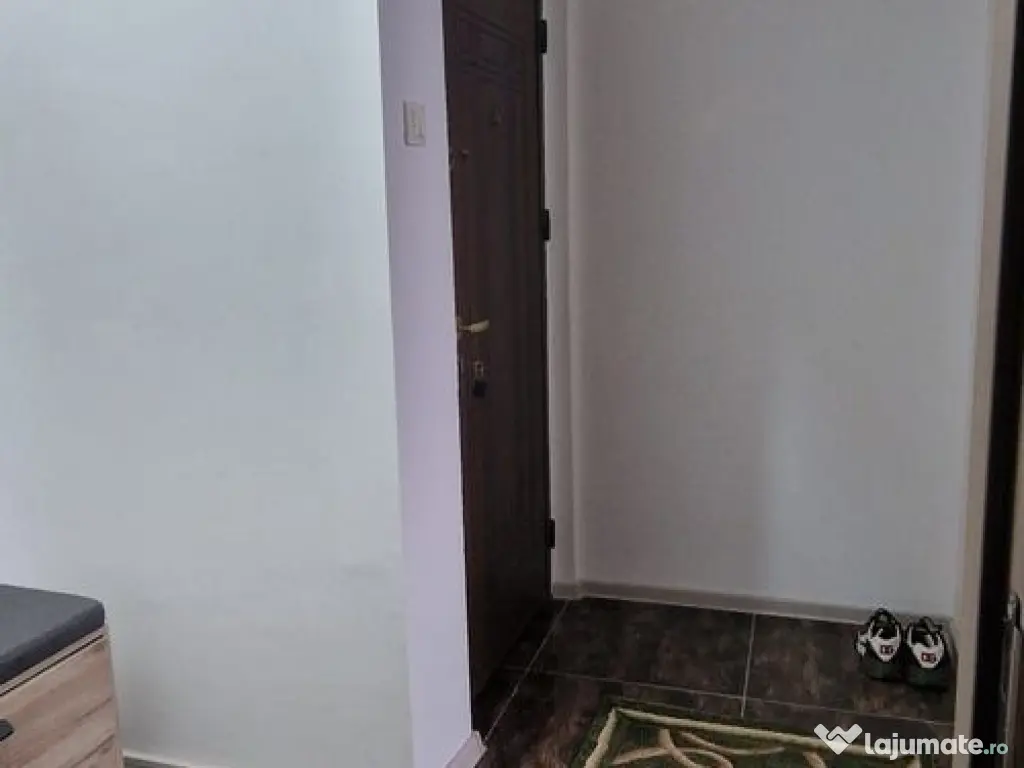 Doua camere, mobilat utilat, zona Piata Brotacei 