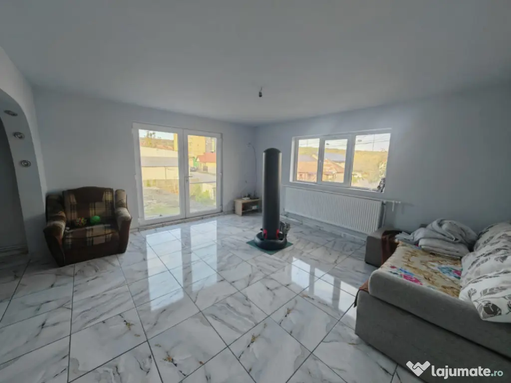 Constructie S+P+1E+M si teren 2000 mp, I.L. Caragiale, Dambo 