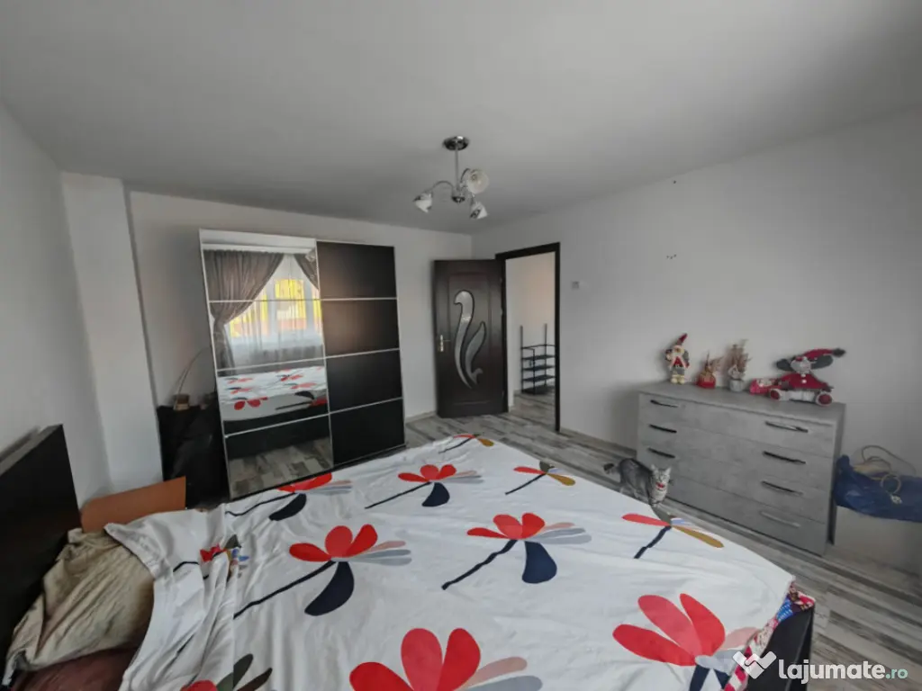 Constructie S+P+1E+M si teren 2000 mp, I.L. Caragiale, Dambo 