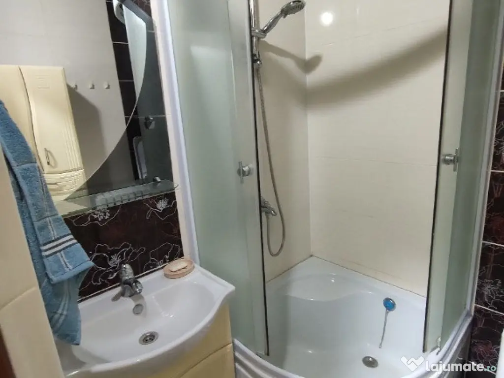 Apartament de doua camere de inchiriat in zona Aparatorii Patriei 