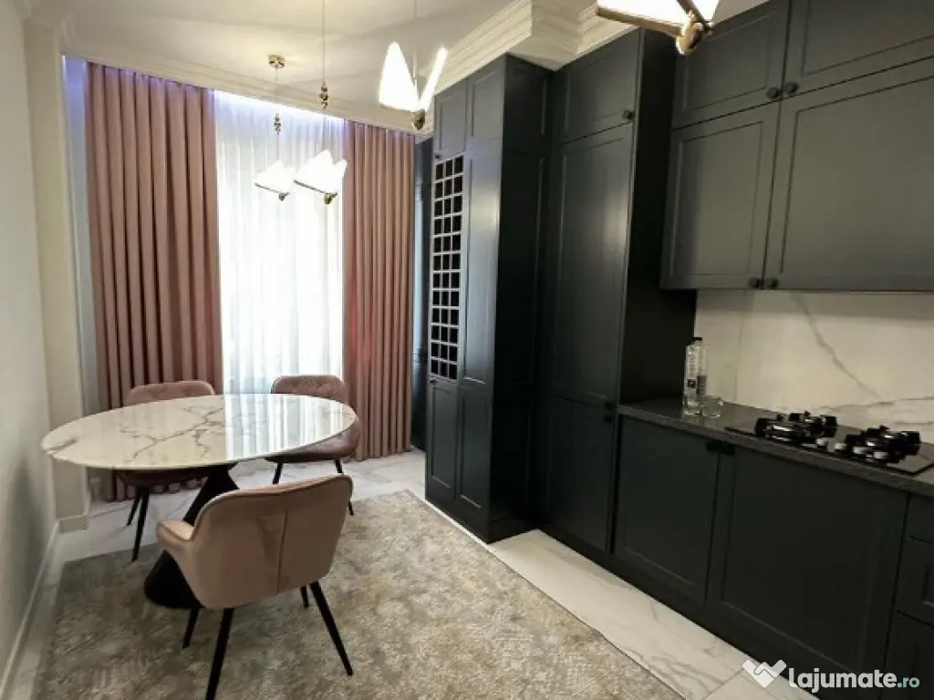 Garsoniera de inchiriat Titan