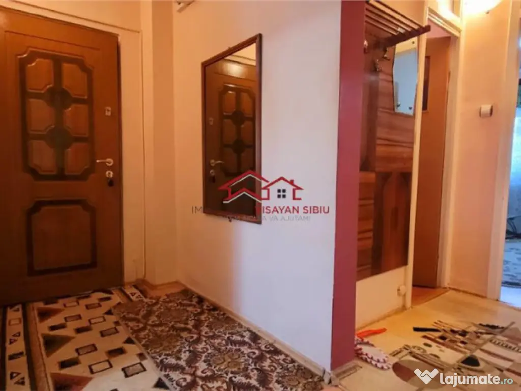 Apartament 3 camere,str.Siretului,Sibiu,comision 0