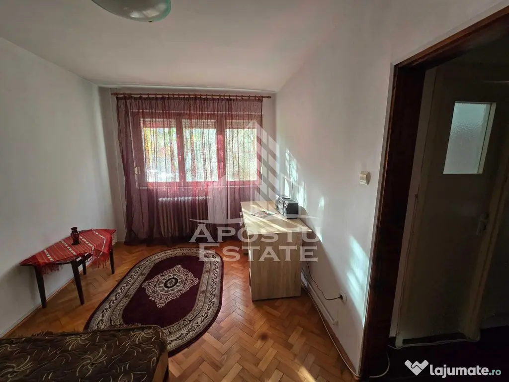 Apartament cu 2 camere, semidecomandat,centrala ,zona Dam...