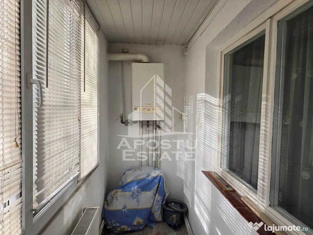 Apartament cu 2 camere, semidecomandat,centrala ,zona Dam...