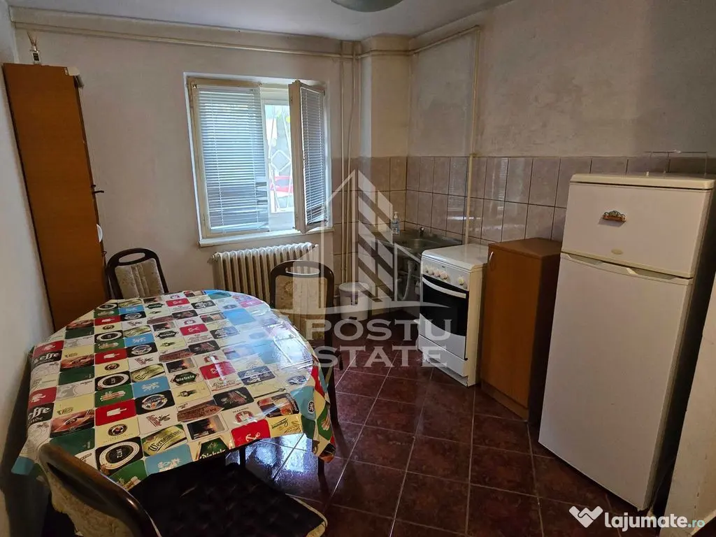 Apartament cu 2 camere, semidecomandat,centrala ,zona Dam...