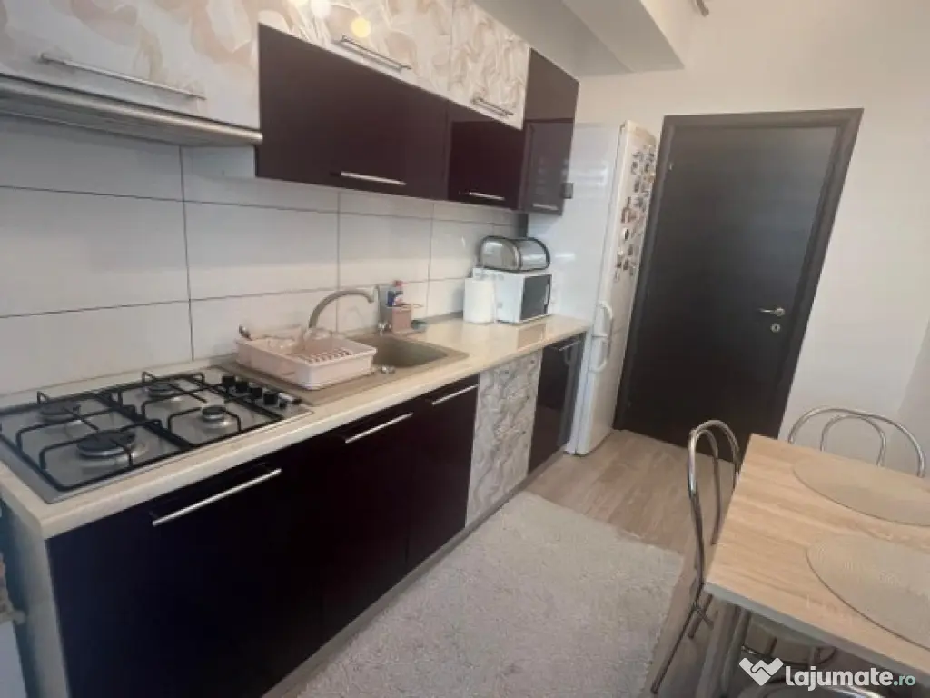 2 camere decomandate , Tomis plus 