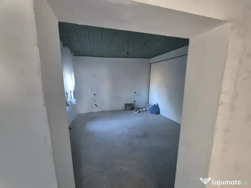 Casa si teren 3500mp in comuna Amaru/BZ ~ 4 camere ~ renovata in 2025