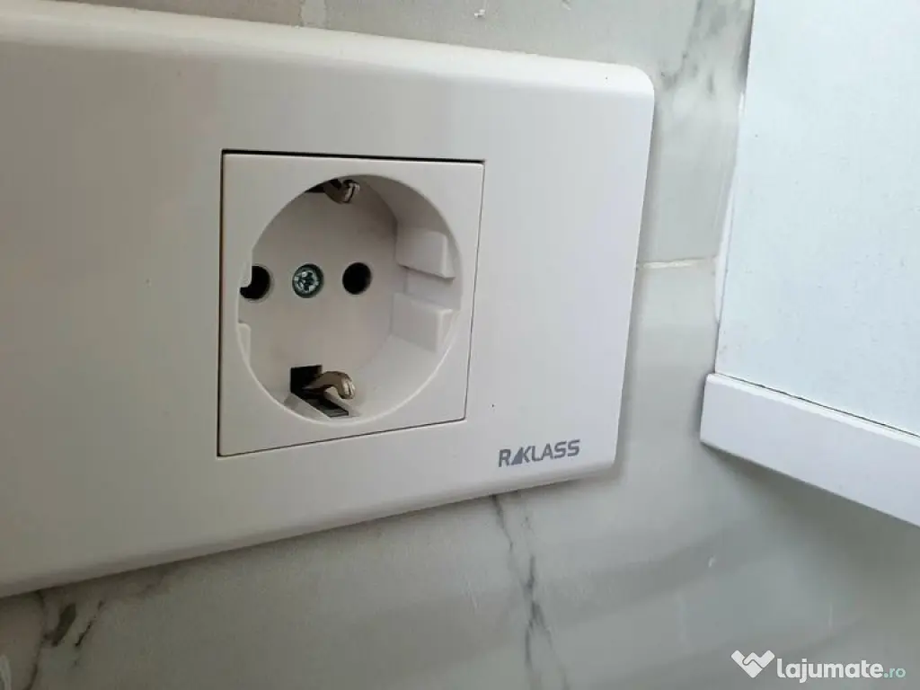 Vila individuala 4 camere intrare com. Berceni