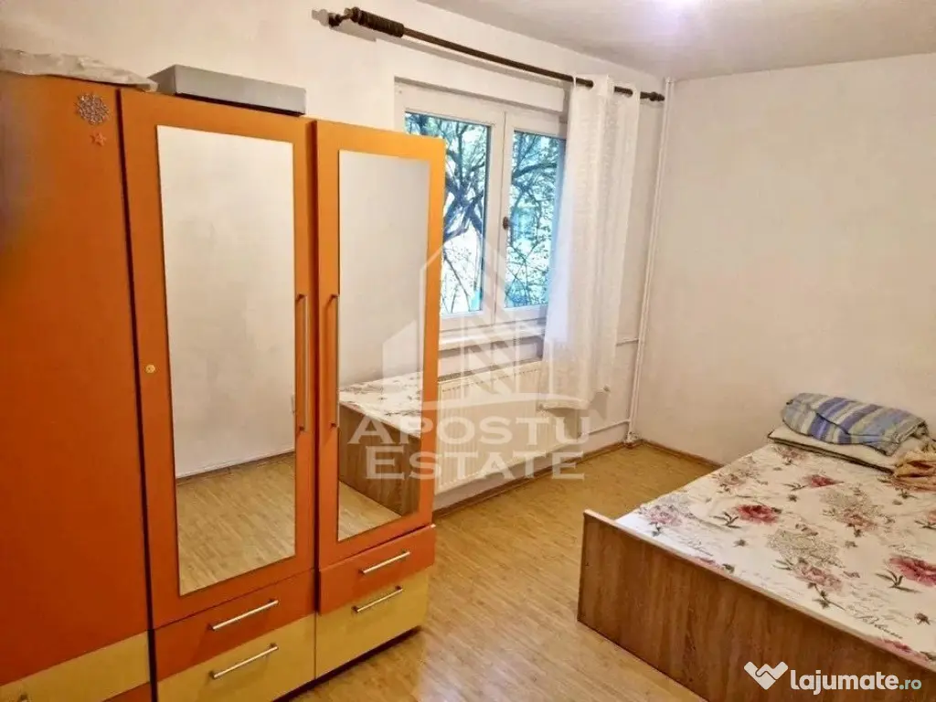 Apartament cu 3 camere, etajul 1, zona Girocului