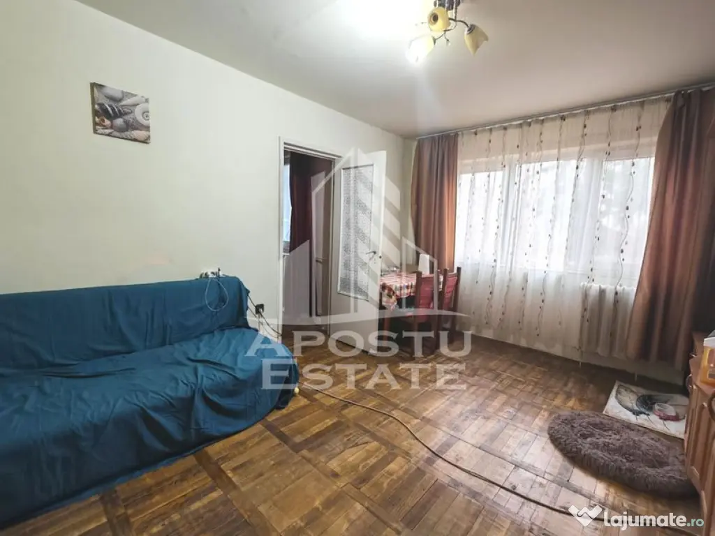 Apartament cu 2 camere la etaj intermediar, etajul 1, zon...