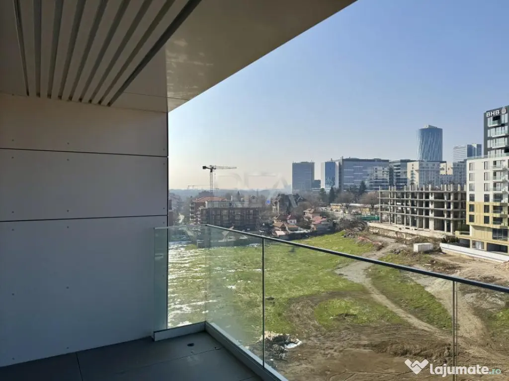 2 camere premium lângă lac și Promenada Mall