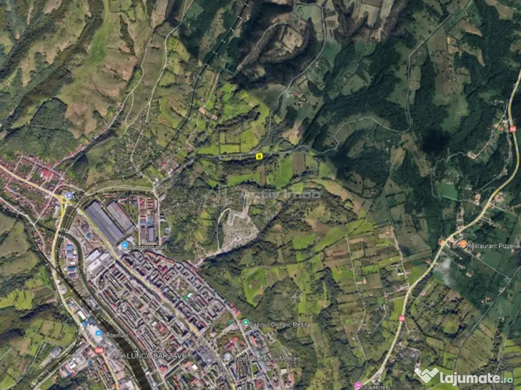 Resita, Teren Drept Intravilan, Langa Prau si Drum, 1308 Mp. 