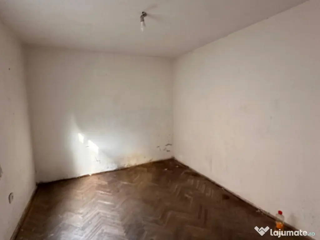 Casa cu potențial in zona Faleza Nord, Constanta