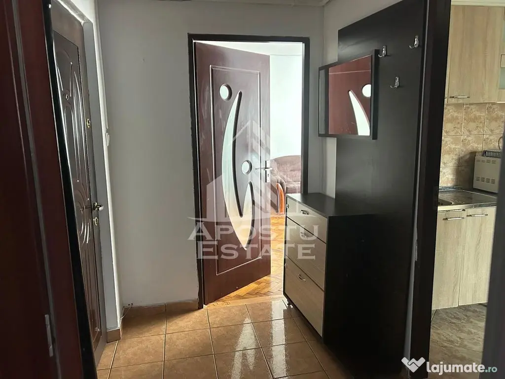 Apartament 3 camere, centrala proprie, zona Dambovita.