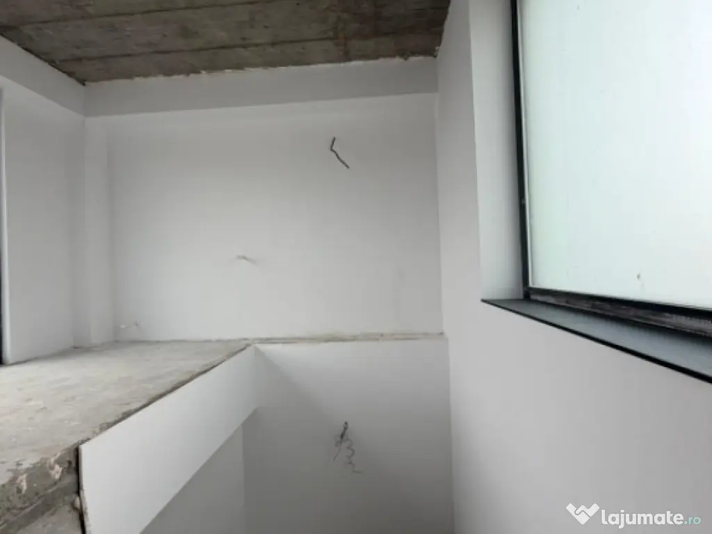 Vila noua | vedere la lac | Constanța, Palazu Mare 